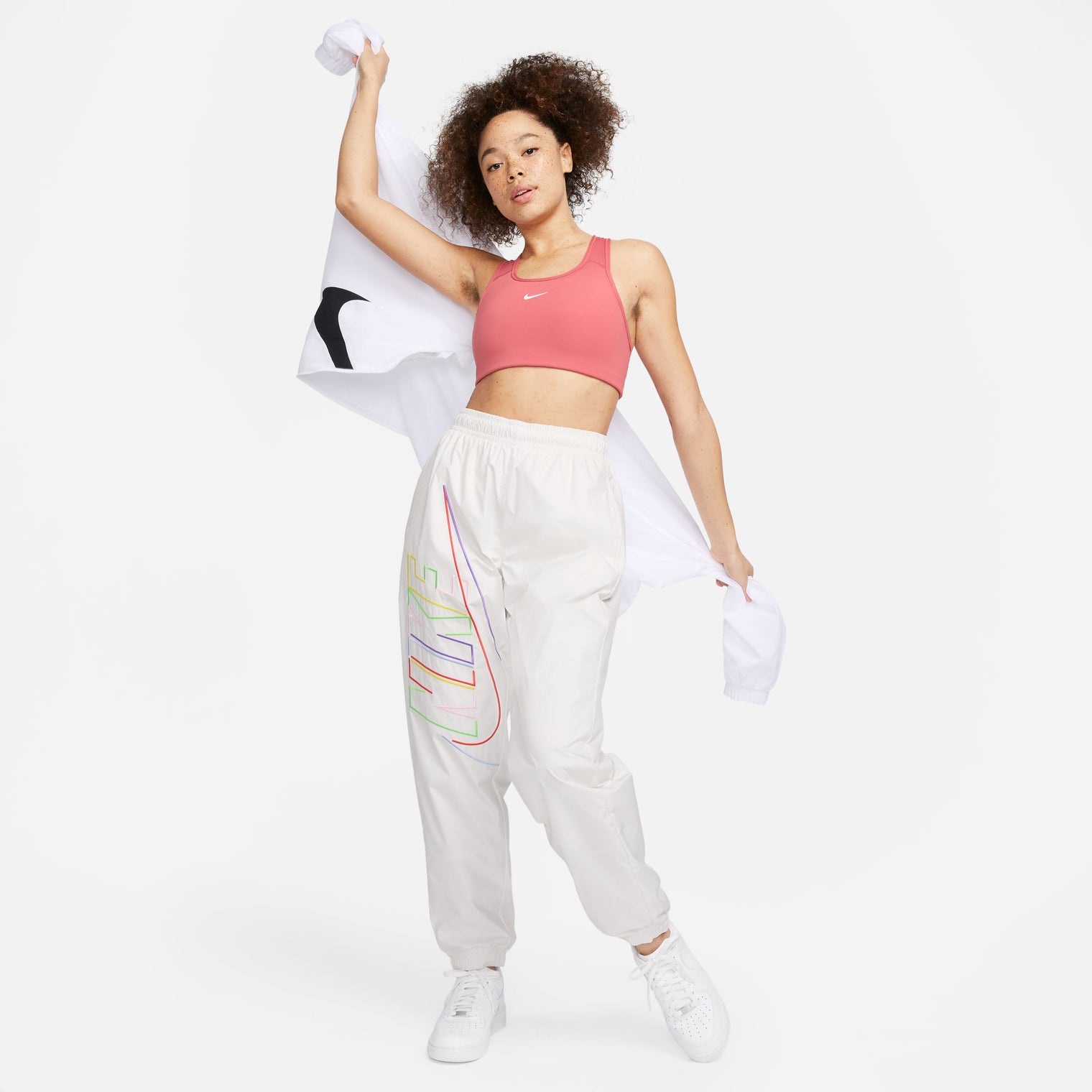 NIKE DRI-FIT SWOOSH TOP SOPORTE MEDIO