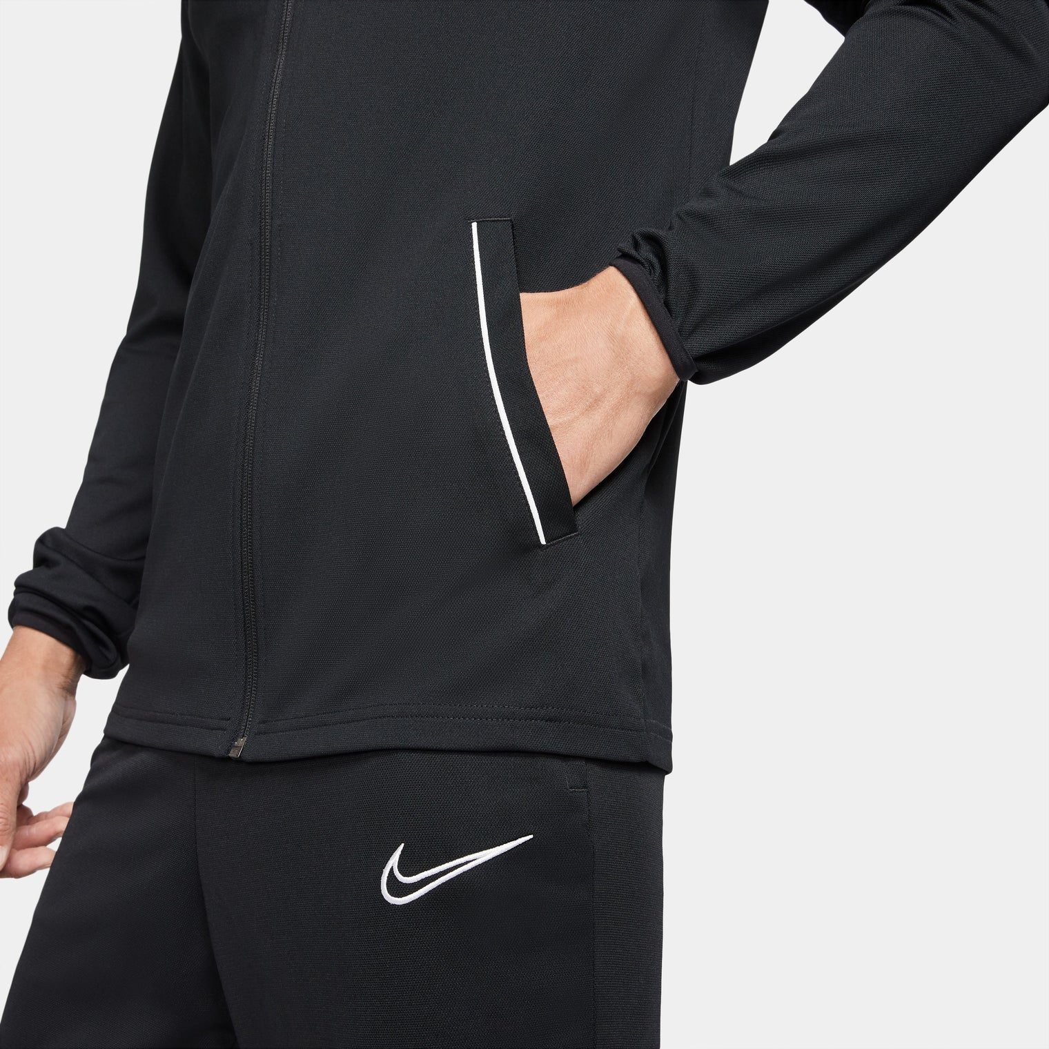 NIKE DRI-FIT ACADEMY CONJUNTO PARA HOMBRE