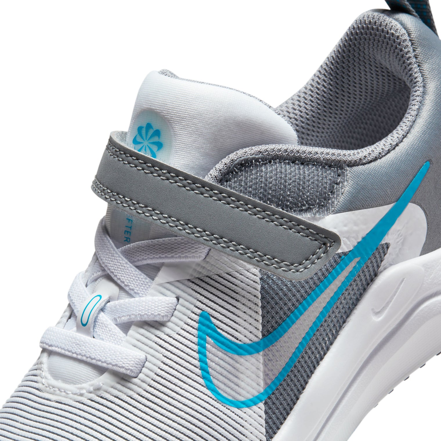 NIKE DOWNSHIFTER 12 ZAPATOS PARA NIÑO