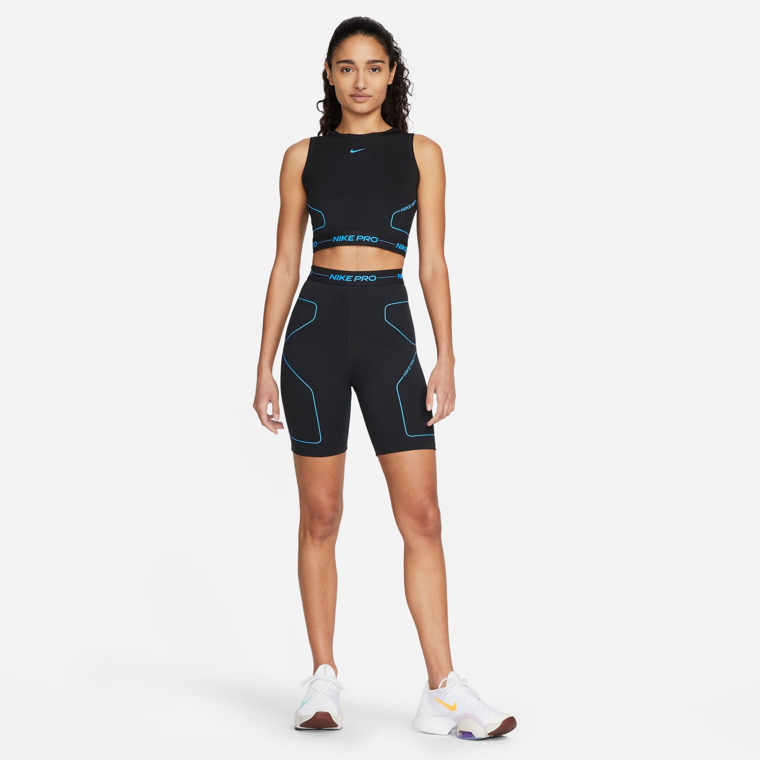 NIKE PRO DRI-FIT CROP TOP PARA MUJER