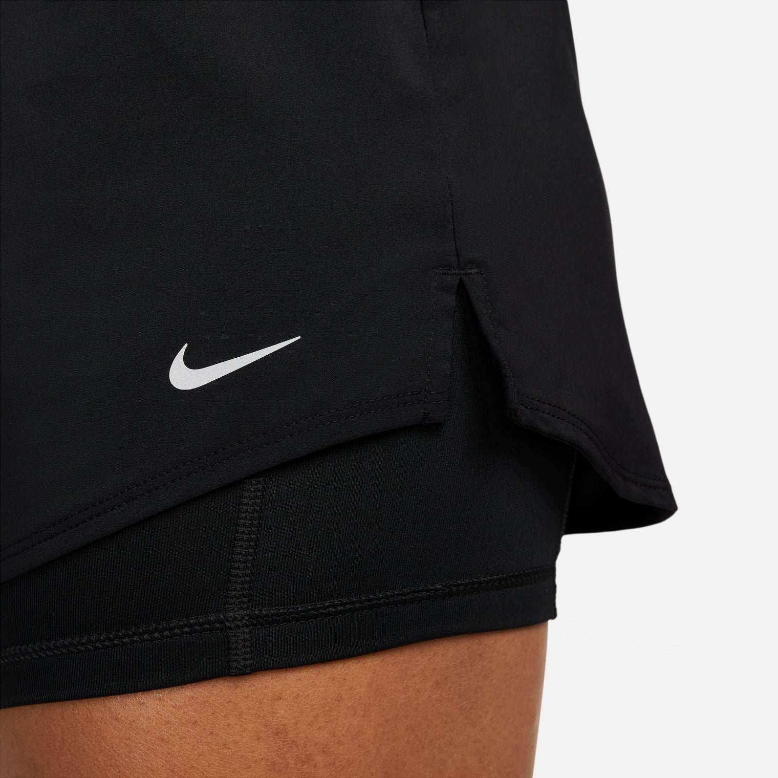 NIKE ONE DRI-FIT 2 IN 1 3" PANTALONETA TIRO MEDIO