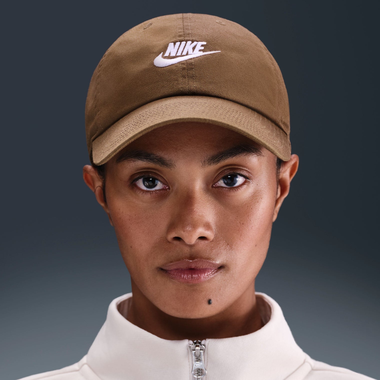 NIKE CLUB FUTURA ADJUSTABLE GORRA