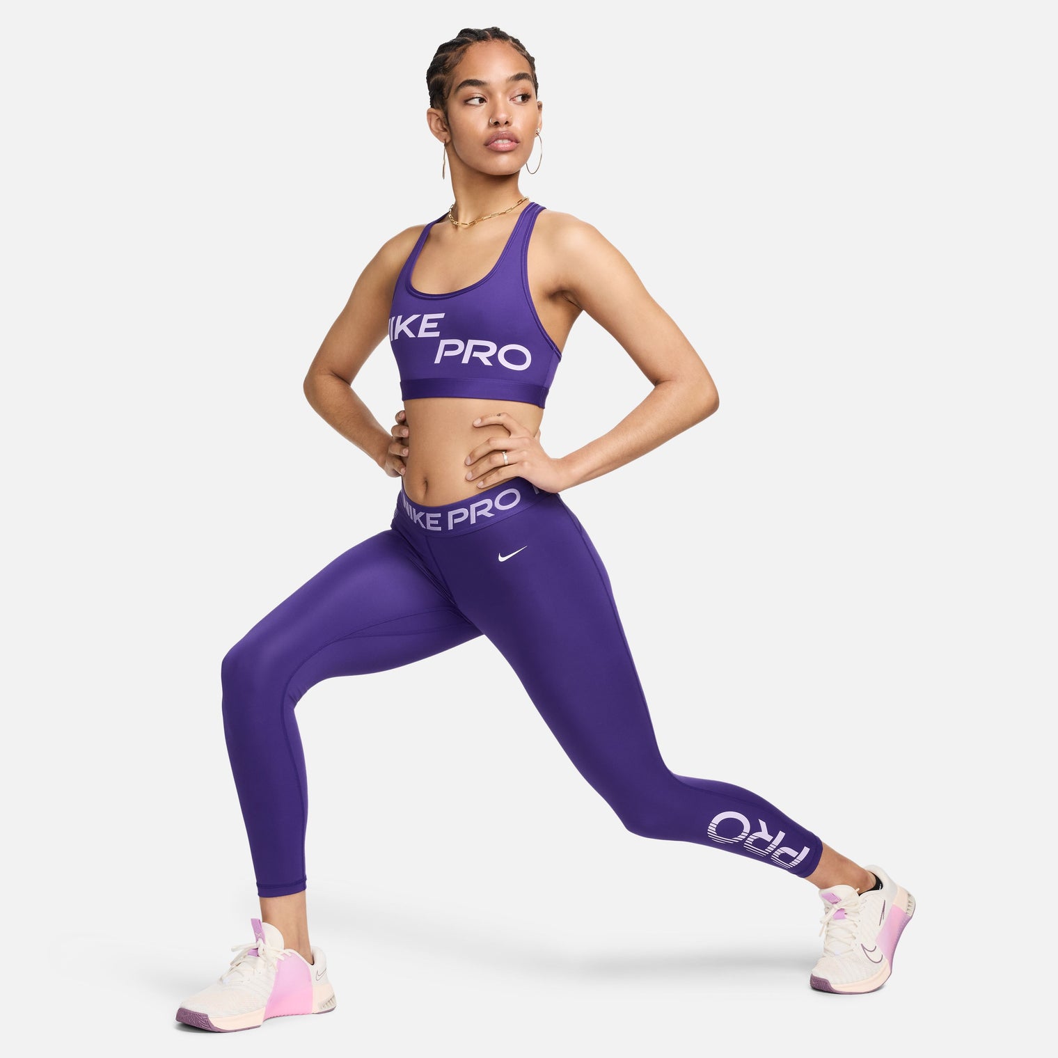 NIKE PRO SWOOSH TOP SOPORTE BAJO