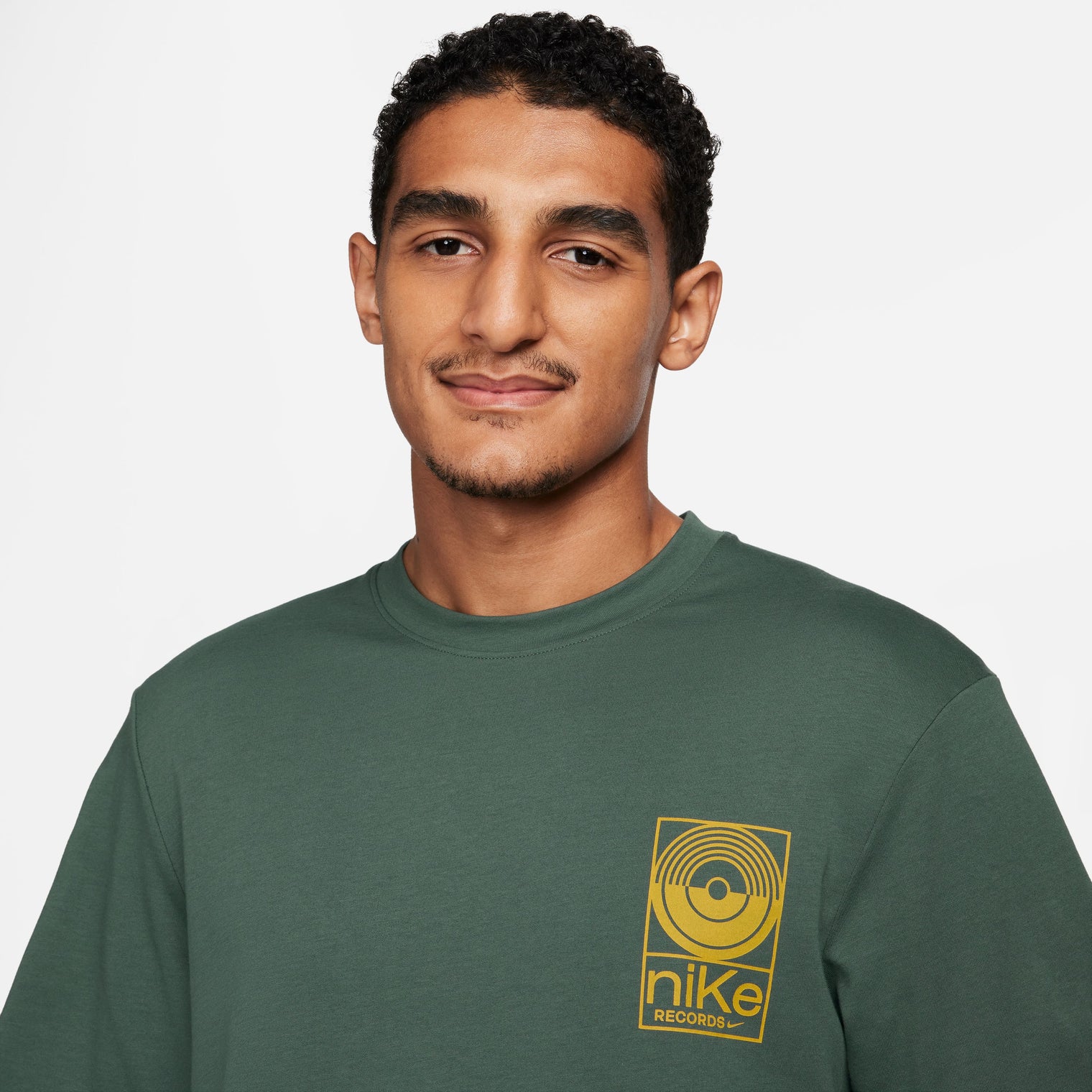 NIKE PRIMARY STUDIO ´72 CAMISETA PARA HOMBRE