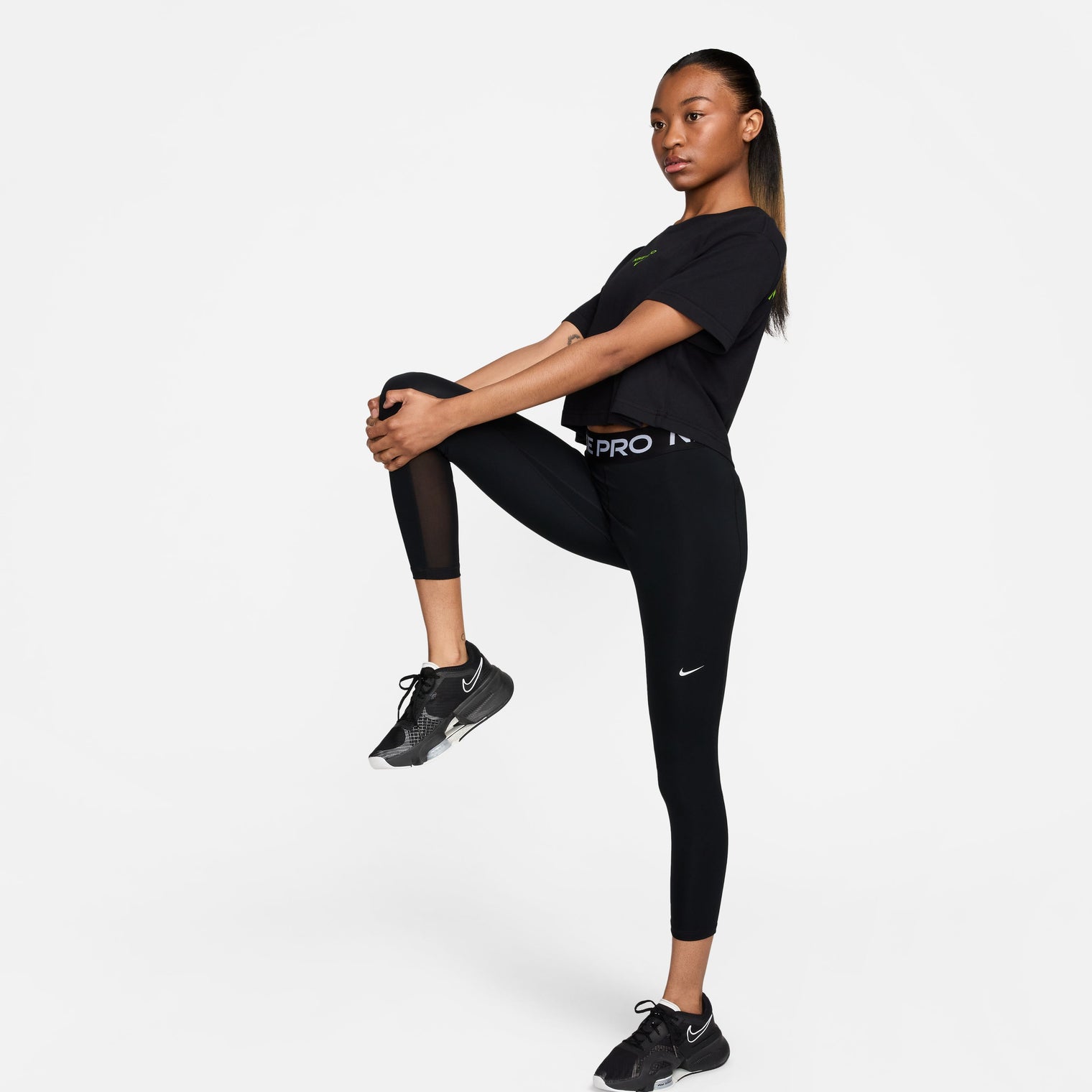 CAMISETA NIKE PRO DRI-FIT PARA MUJER