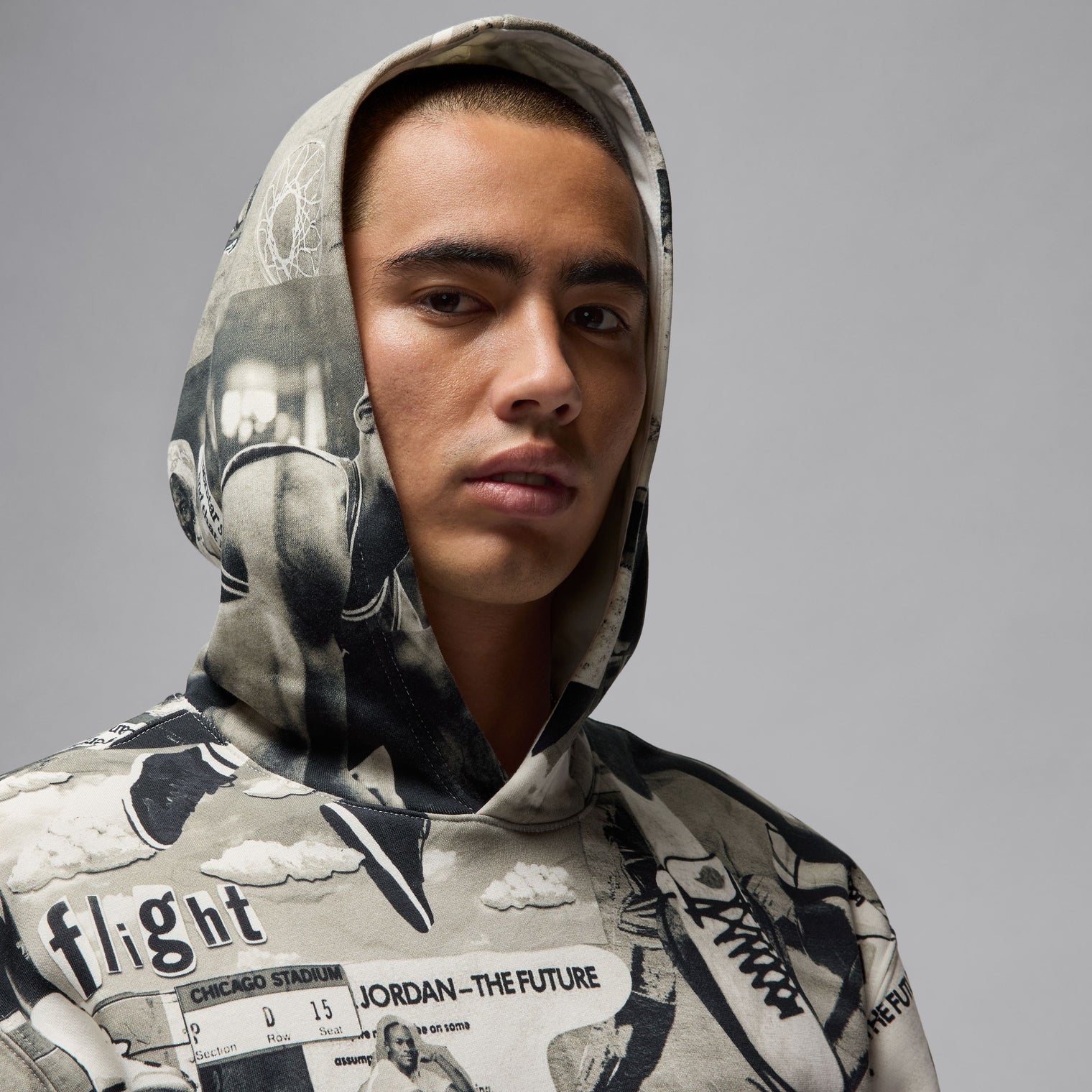 JORDAN BROOKLYN FLEECE HOODIE CON CAPUCHA ESTAMPADO