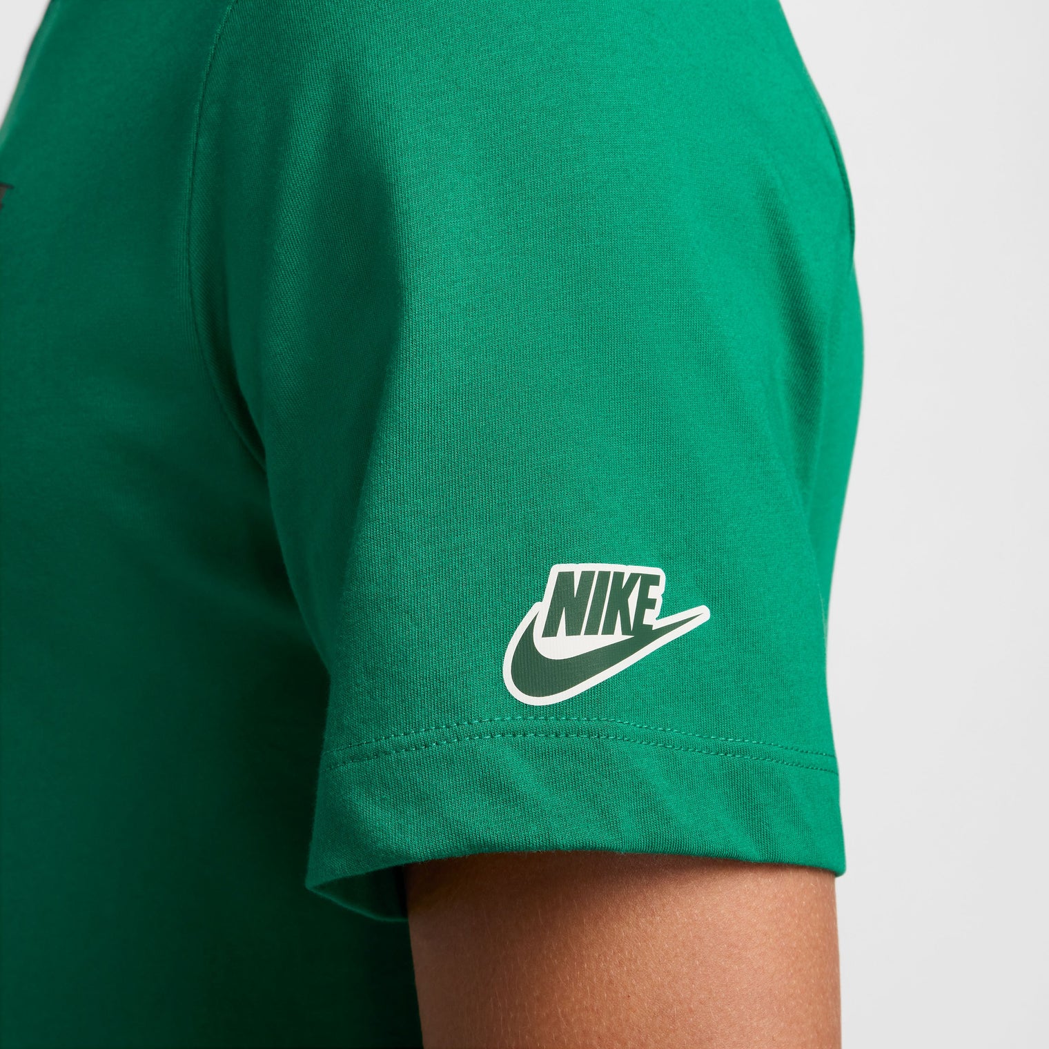 CAMISETA NIKE CLUB HOMBRE