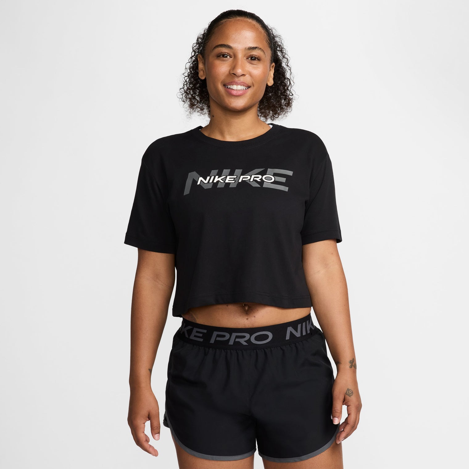 Camiseta Nike Dri-FIT Pro Crop para mujer