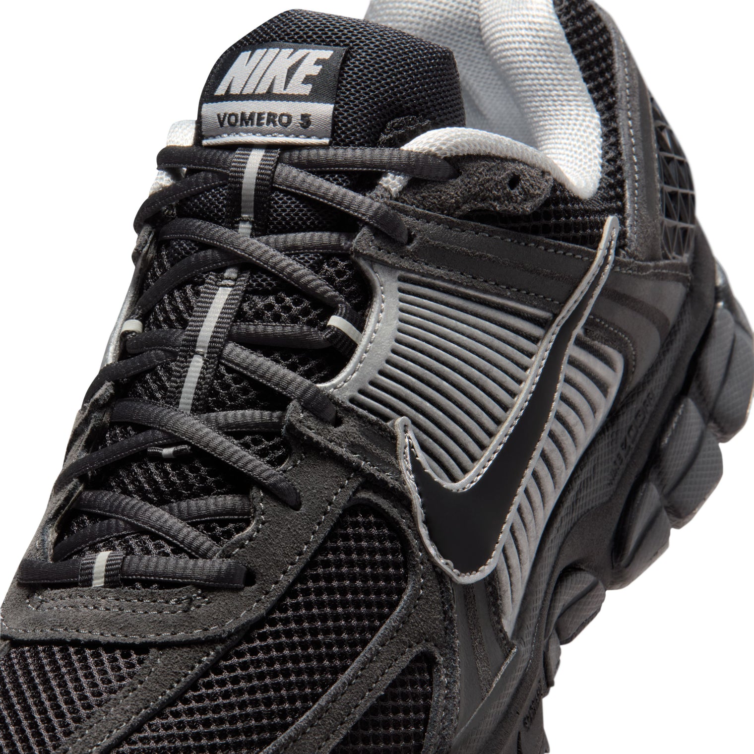 NIKE ZOOM VOMERO 5 SDE 'Anthracite Chrome'