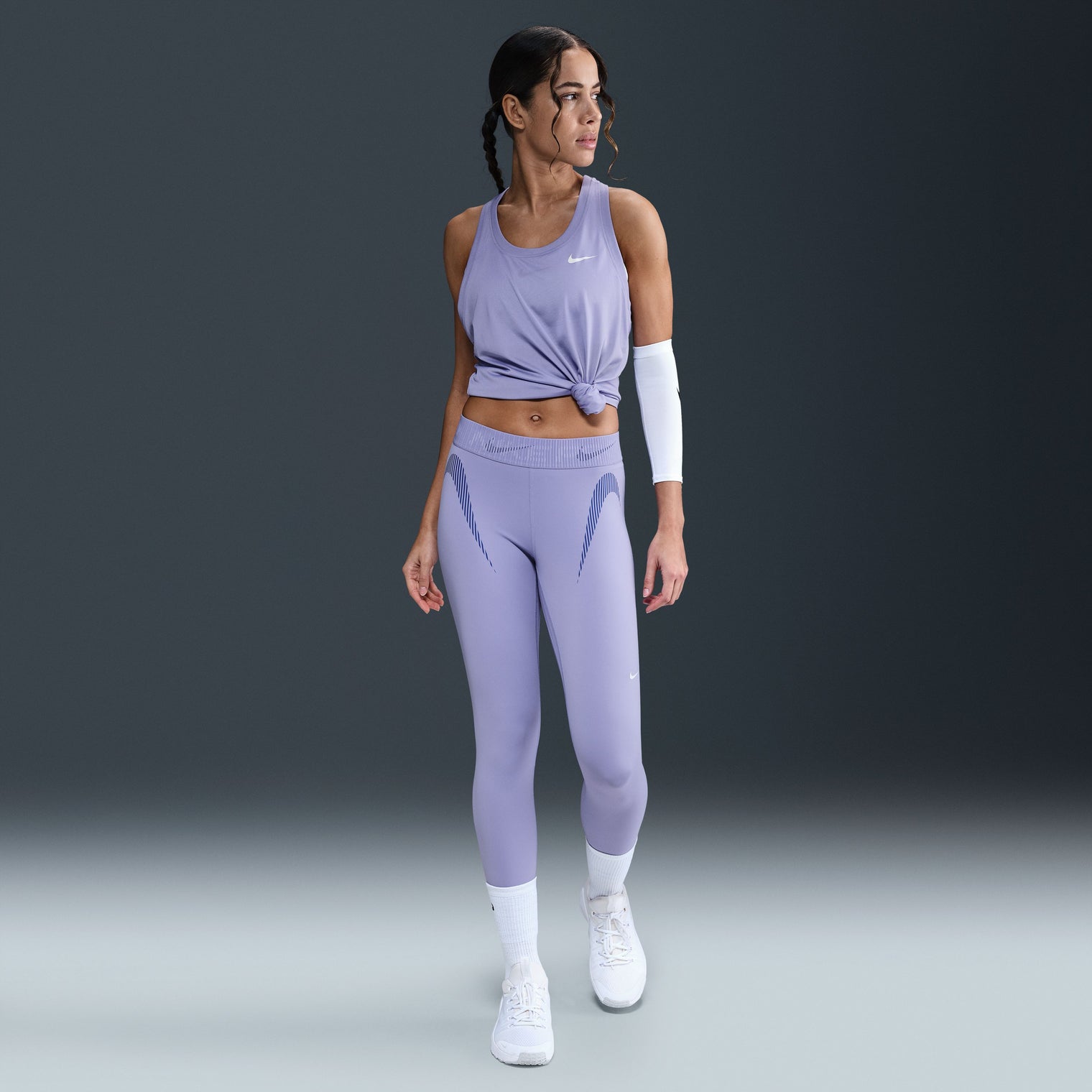 Nike Pro Leggings con gráfico de tiro medio de 7/8 para mujer