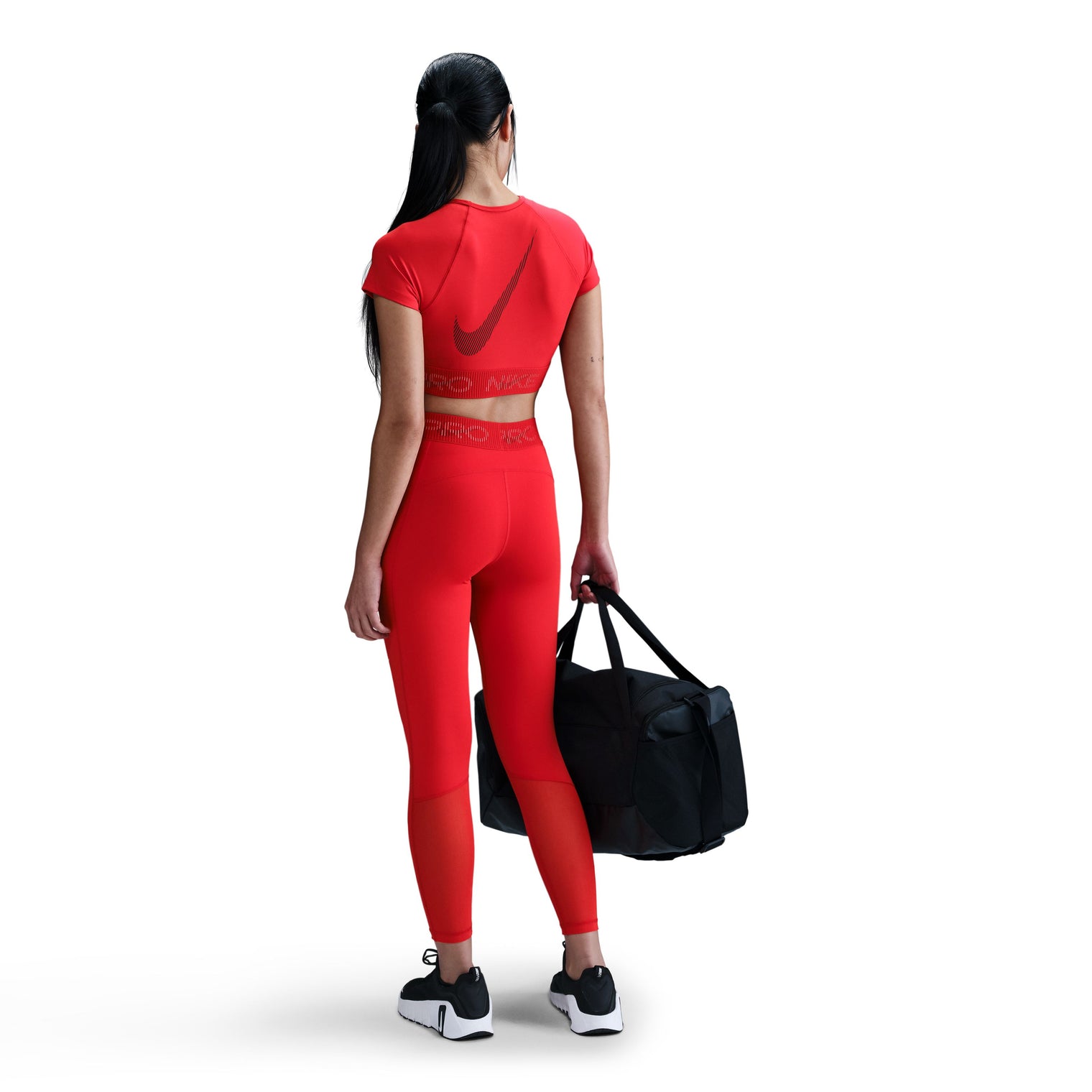 NIKE PRO DRI-FIT SHORT SLEEVE CROP TOP GFX