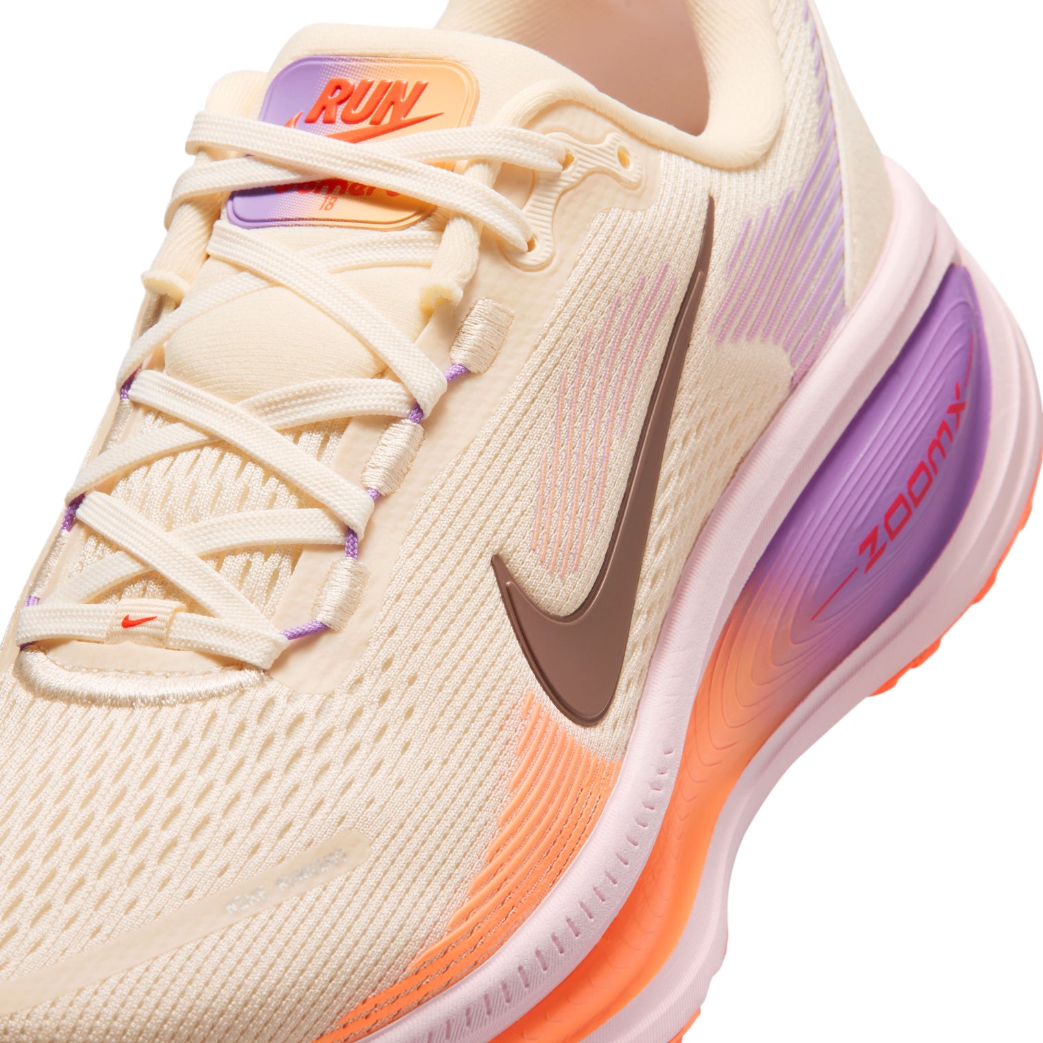 WOMEN NIKE VOMERO 18