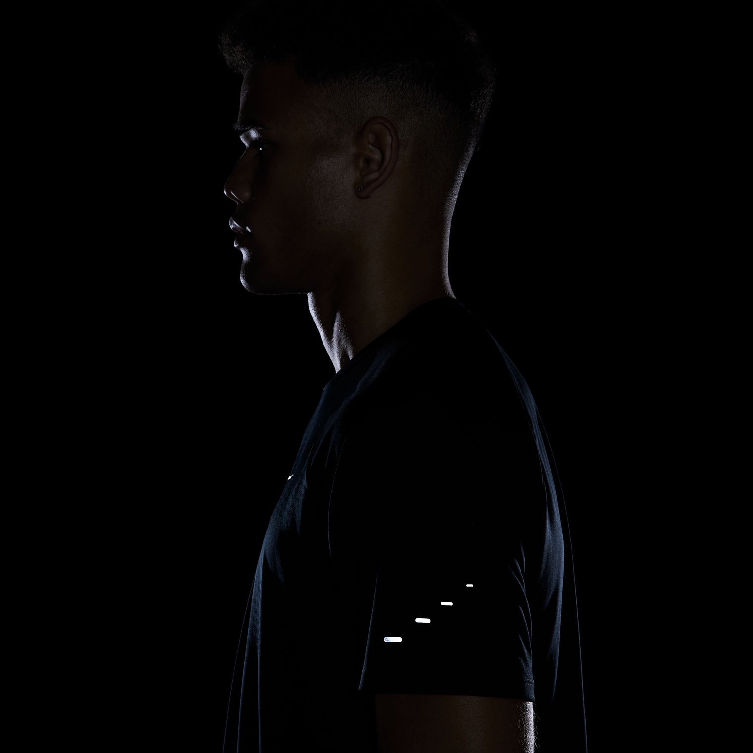 MEN NIKE DRI FIT STRIDE SS TOP