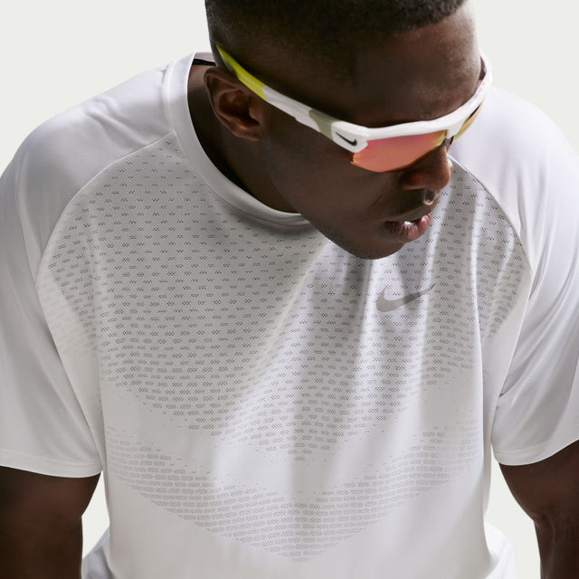 Nike Stride Camiseta de correr de manga corta Dri-FIT ADV para hombre