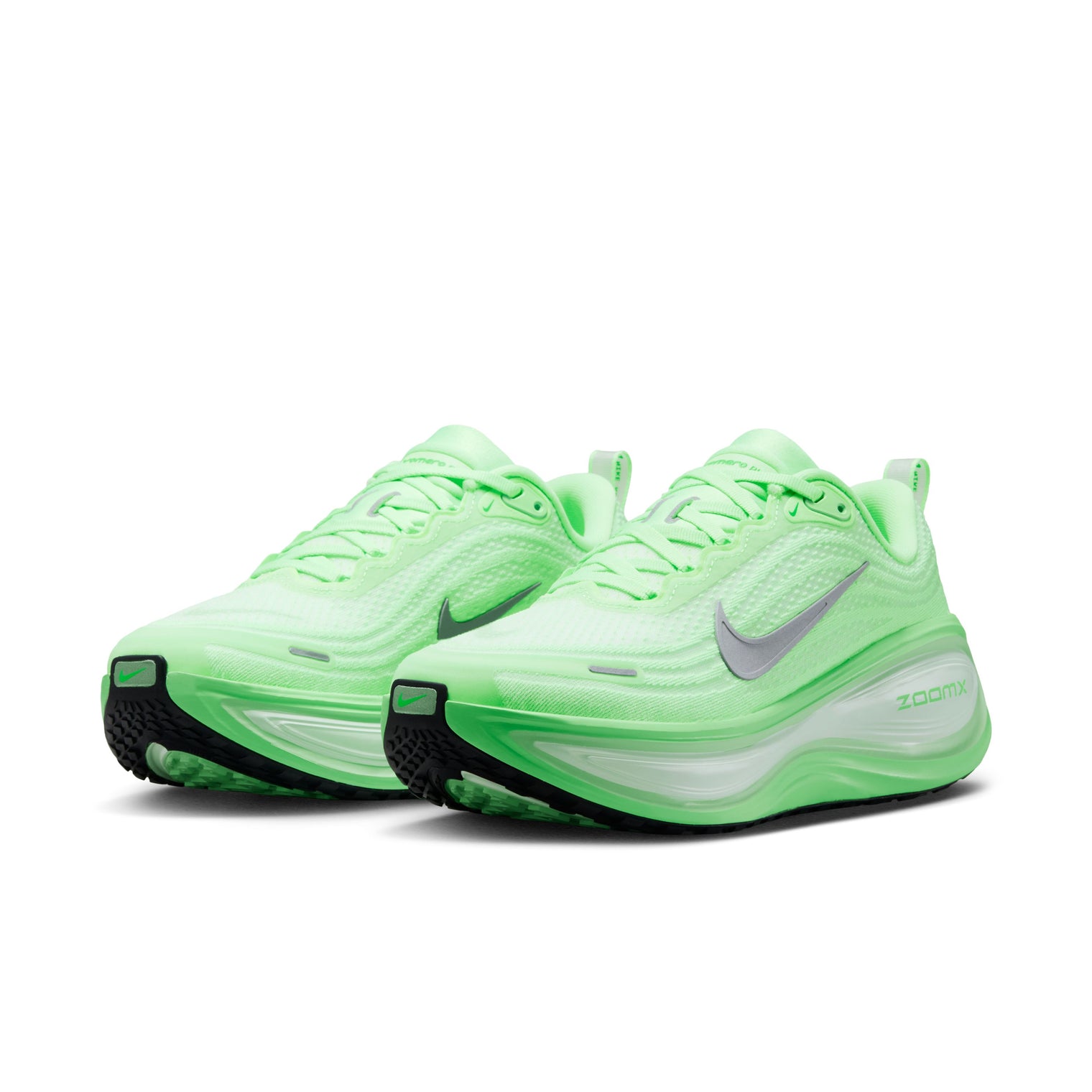 Nike Vomero Plus Tenis de correr en pavimento para mujer