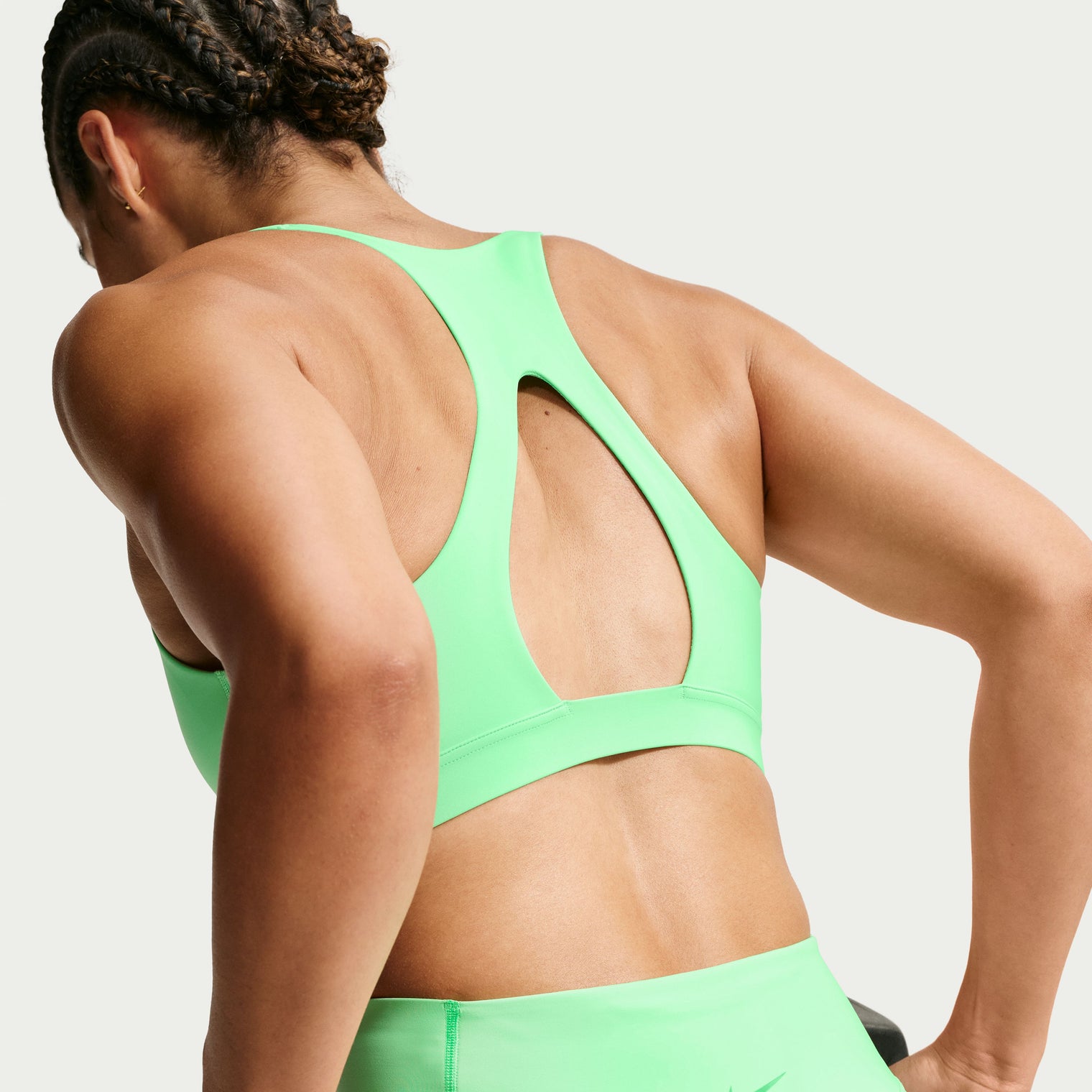 Nike Universa Sujetador deportivo de sujeción media con almohadilla - Mujer