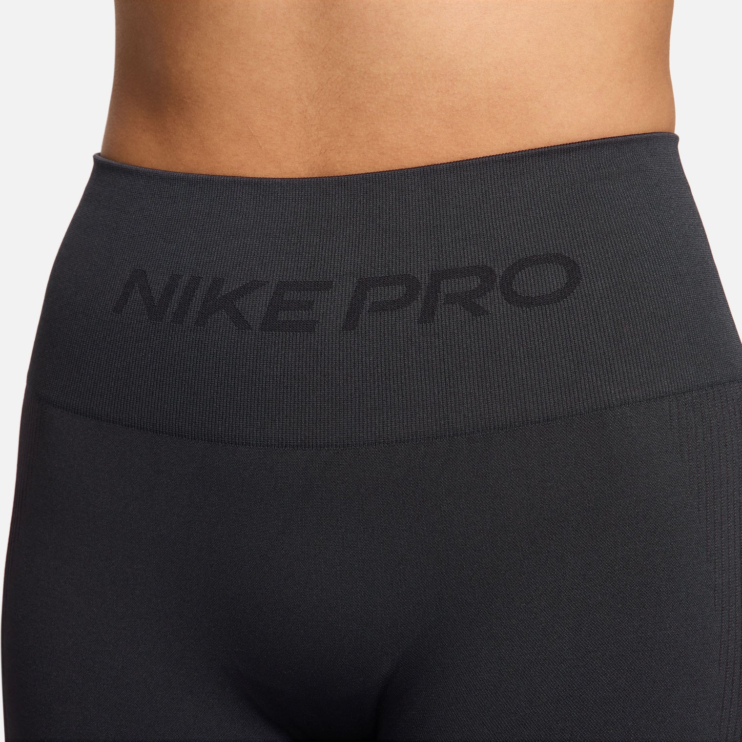 WOMEN NIKEPRO SEAMLESS 7/8 TIGHT