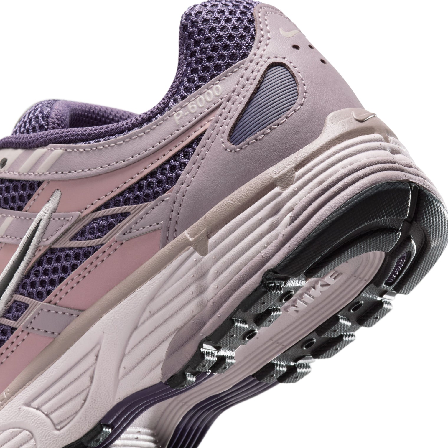 Tenis para mujer Nike P-6000 SE