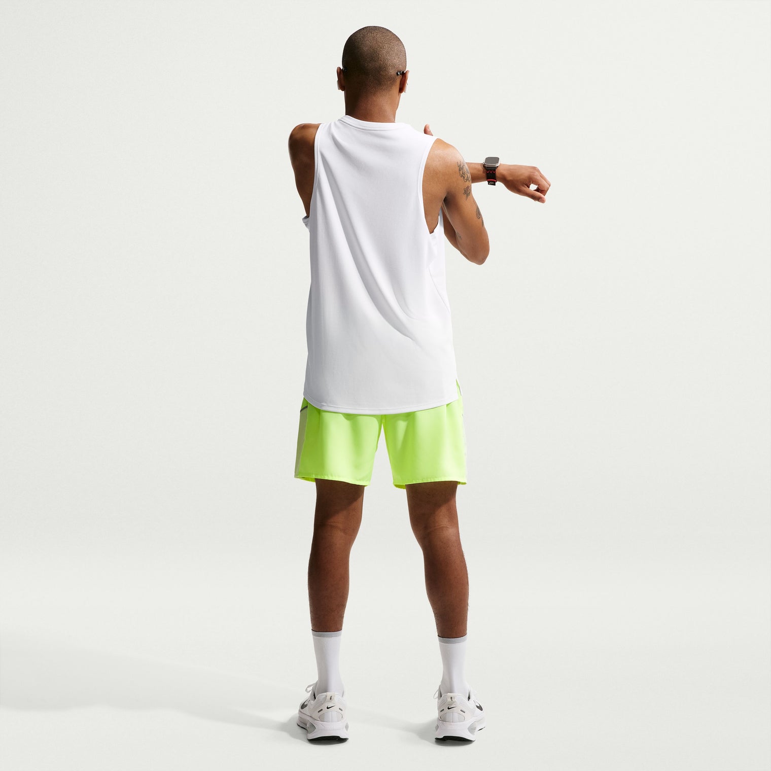MEN NIKE DRI-FIT MILER TANK TOP