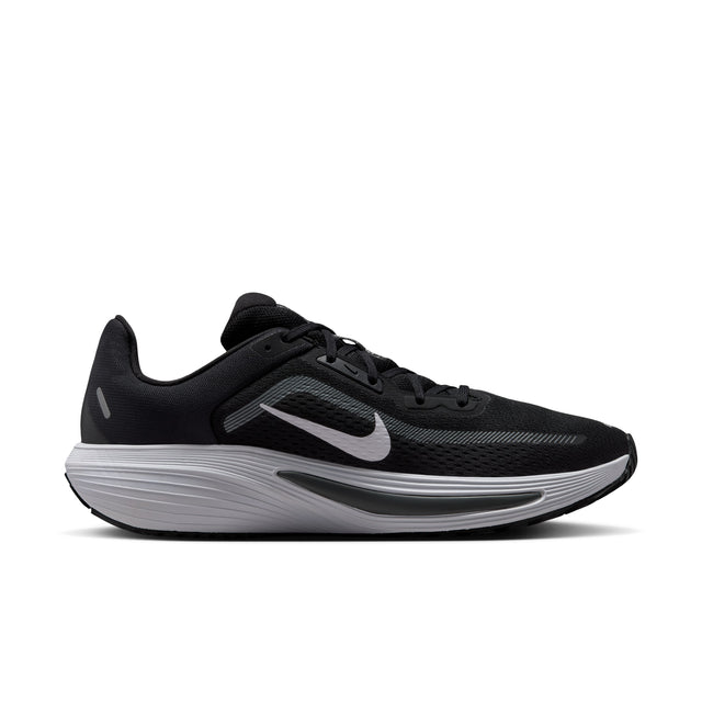NIKE QUEST 7