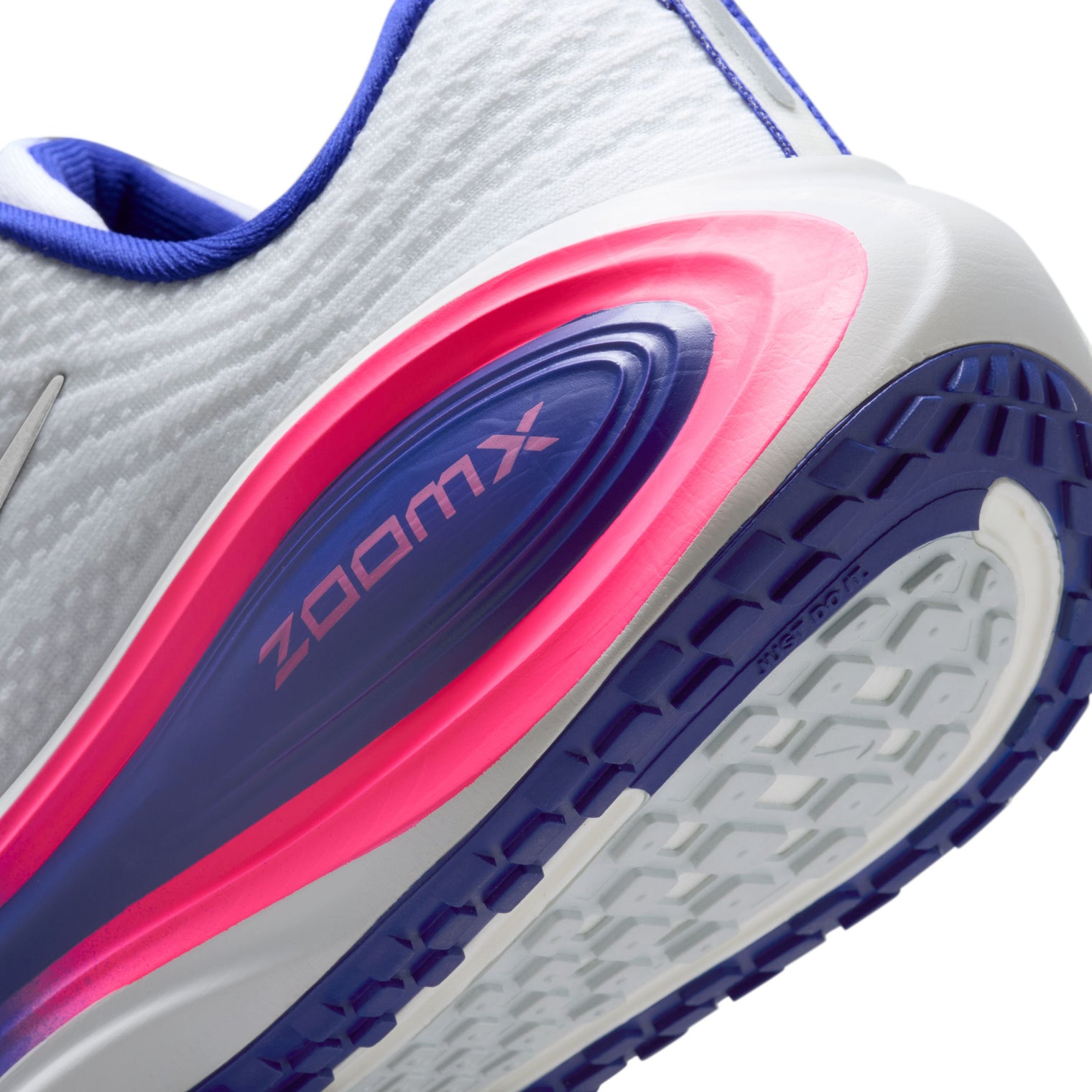 WOMEN NIKE VOMERO PLUS SE