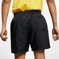 Nike Sportswear Essentials tejidos forrados fluidos