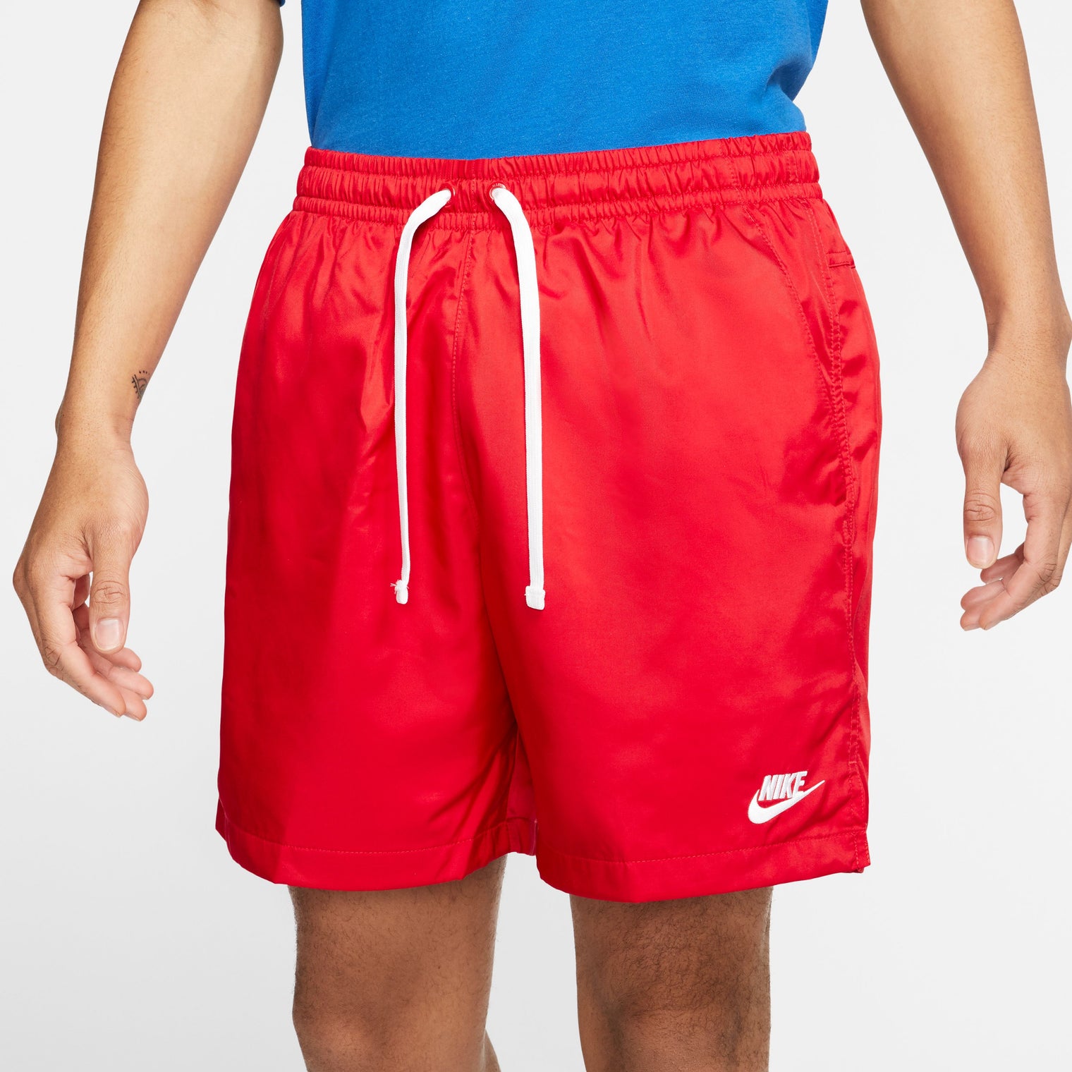 Nike Sportswear Essentials tejidos forrados fluidos