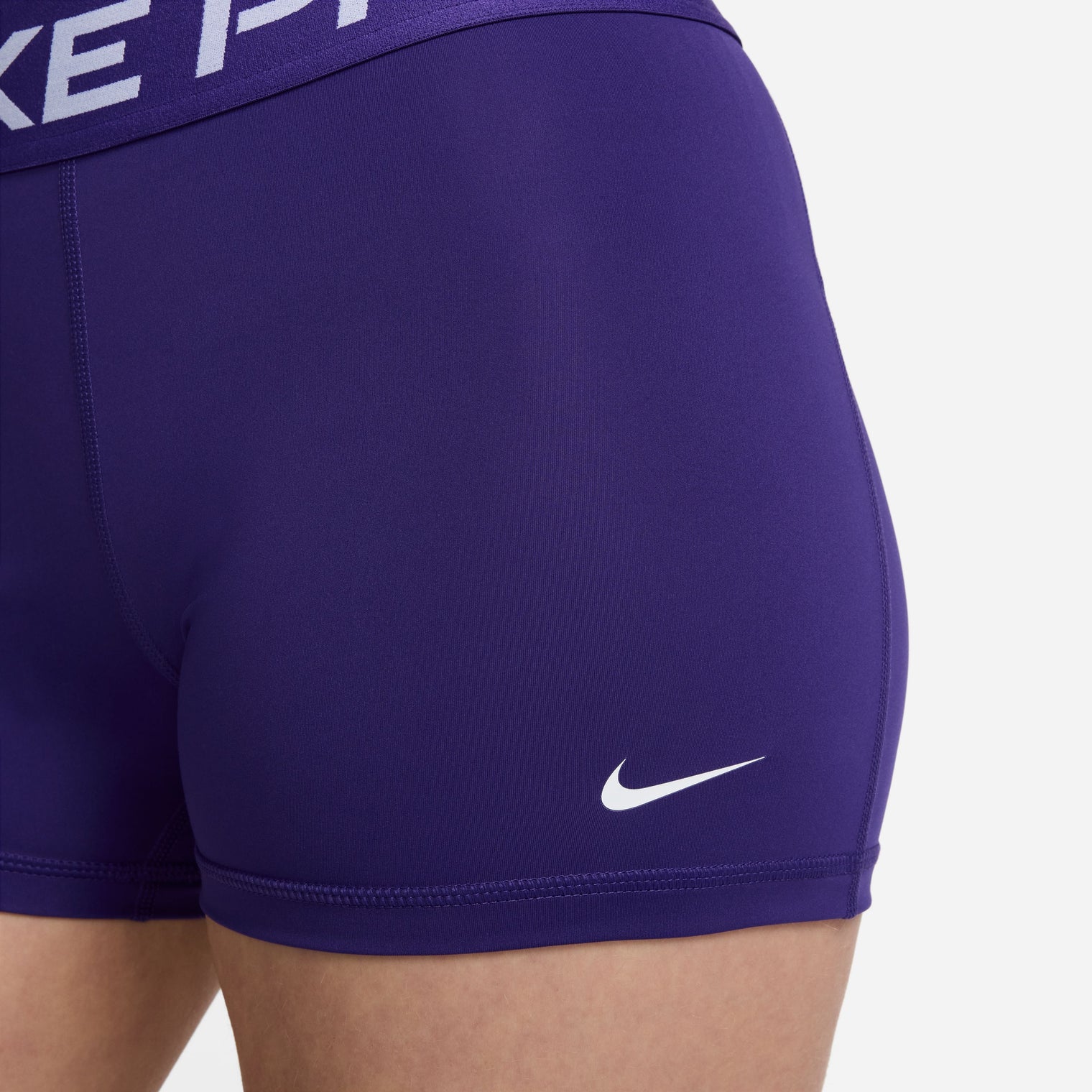 NIKE PRO GRAPHIC 3"SHORT TIRO MEDIO PARA MUJER