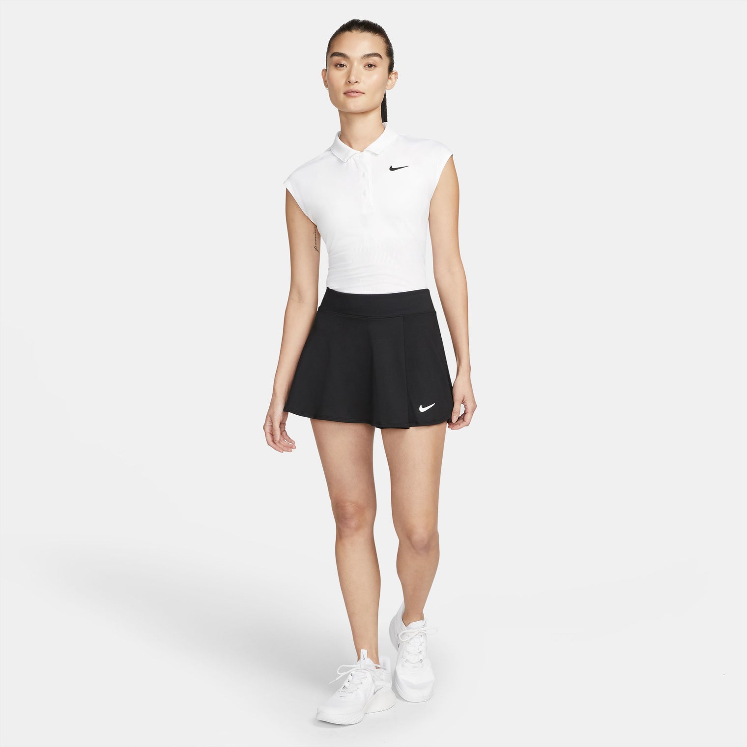 NikeCourt Dri-FIT Victory Falda Flouncy para mujer