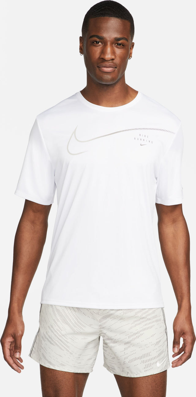 NIKE DRI-FIT UV+ RUN DIVISION MILER CAMISETA PARA HOMBRE