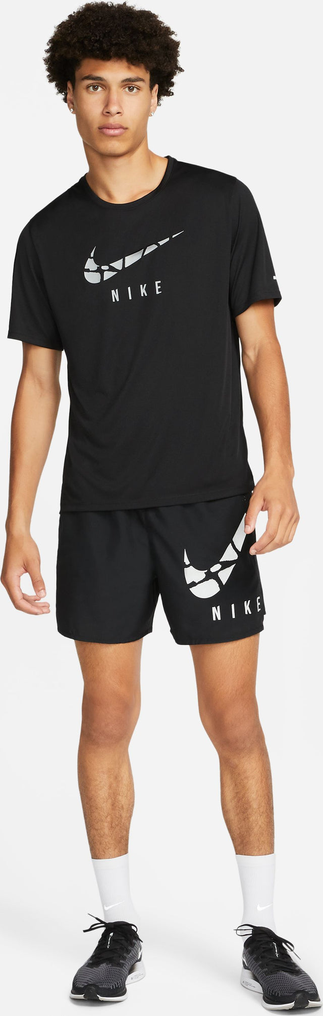 NIKE DRI-FIT CHALLENGER RUN DIVISION PANTALONETA PARA HOMBRE