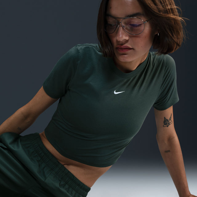 Camiseta Nike Sportswear Essential Mujer