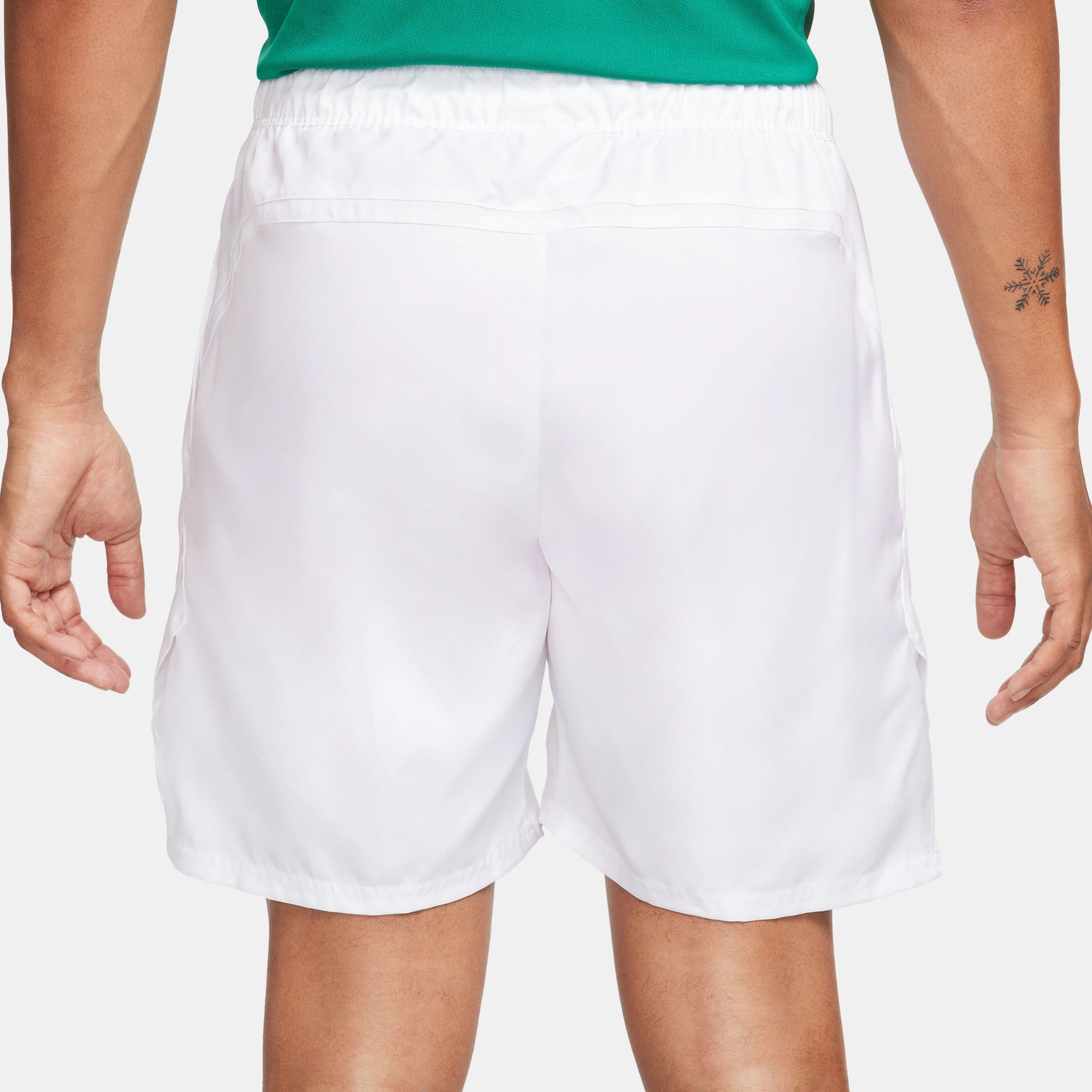 MEN NIKE VICTORY SHORT 7IN