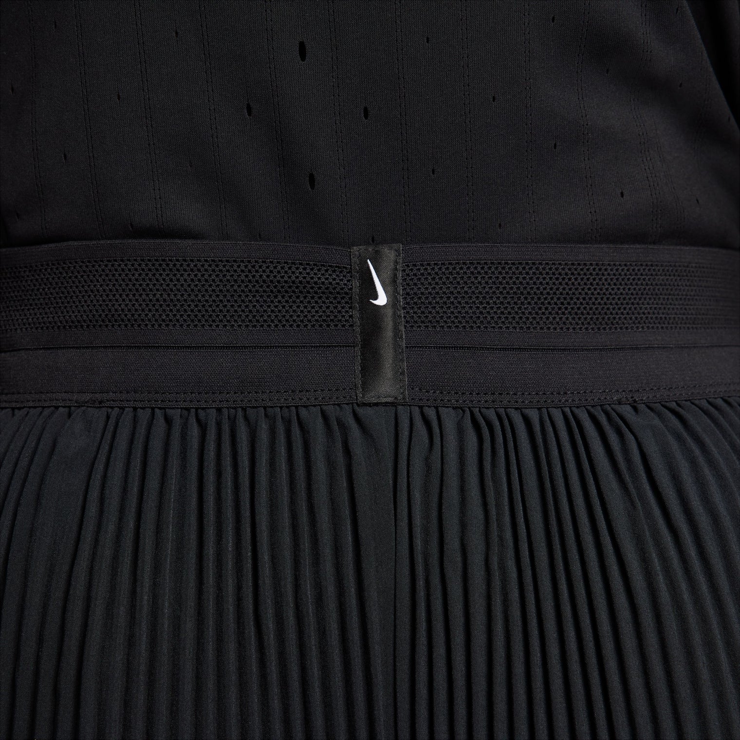 NIKE AEROSWIFT R 3IN SHORT