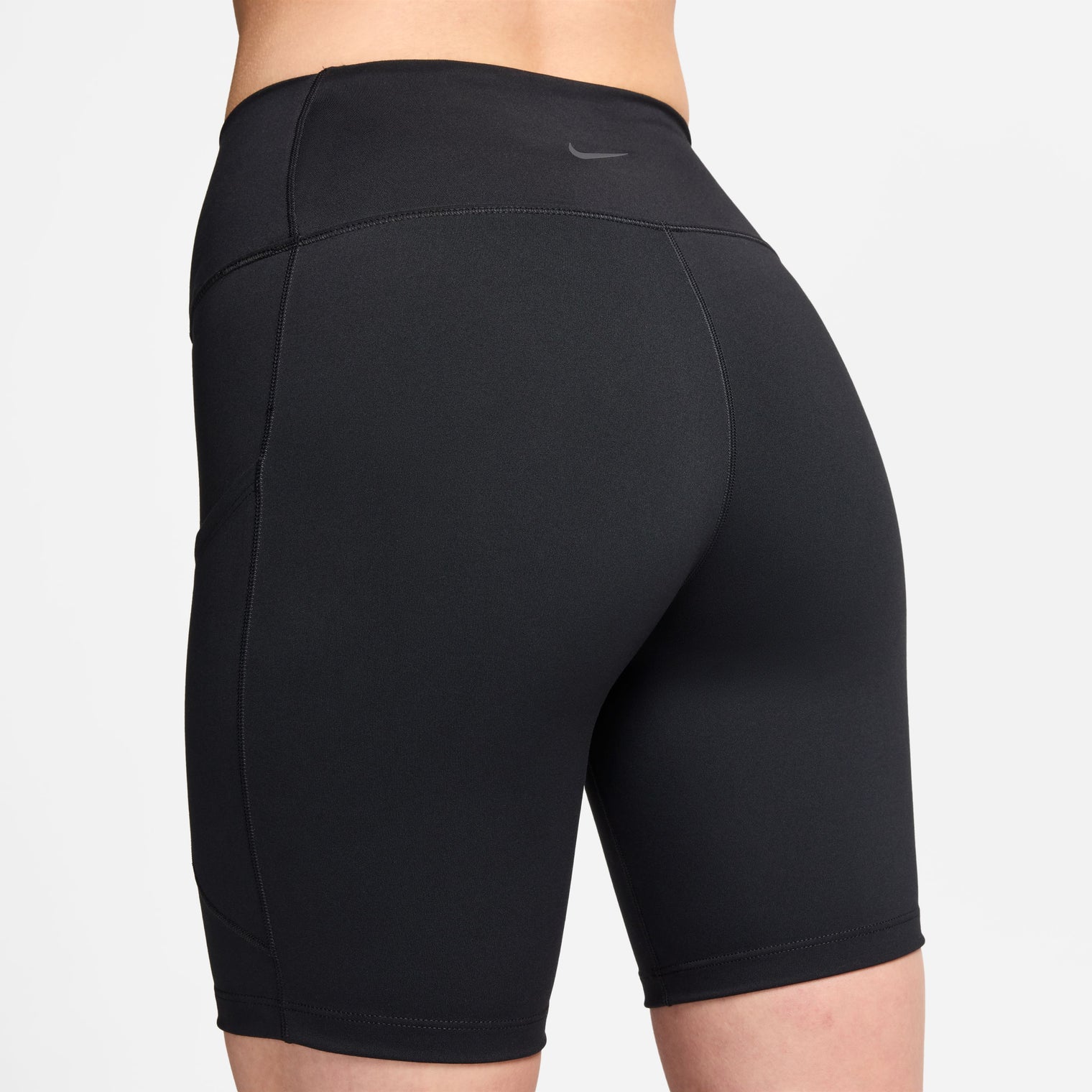Nike One Shorts de ciclismo con bolsillos de tiro alto de 20 cm para mujer