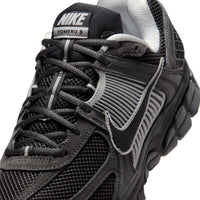 NIKE ZOOM VOMERO 5 SDE 'Anthracite Chrome'