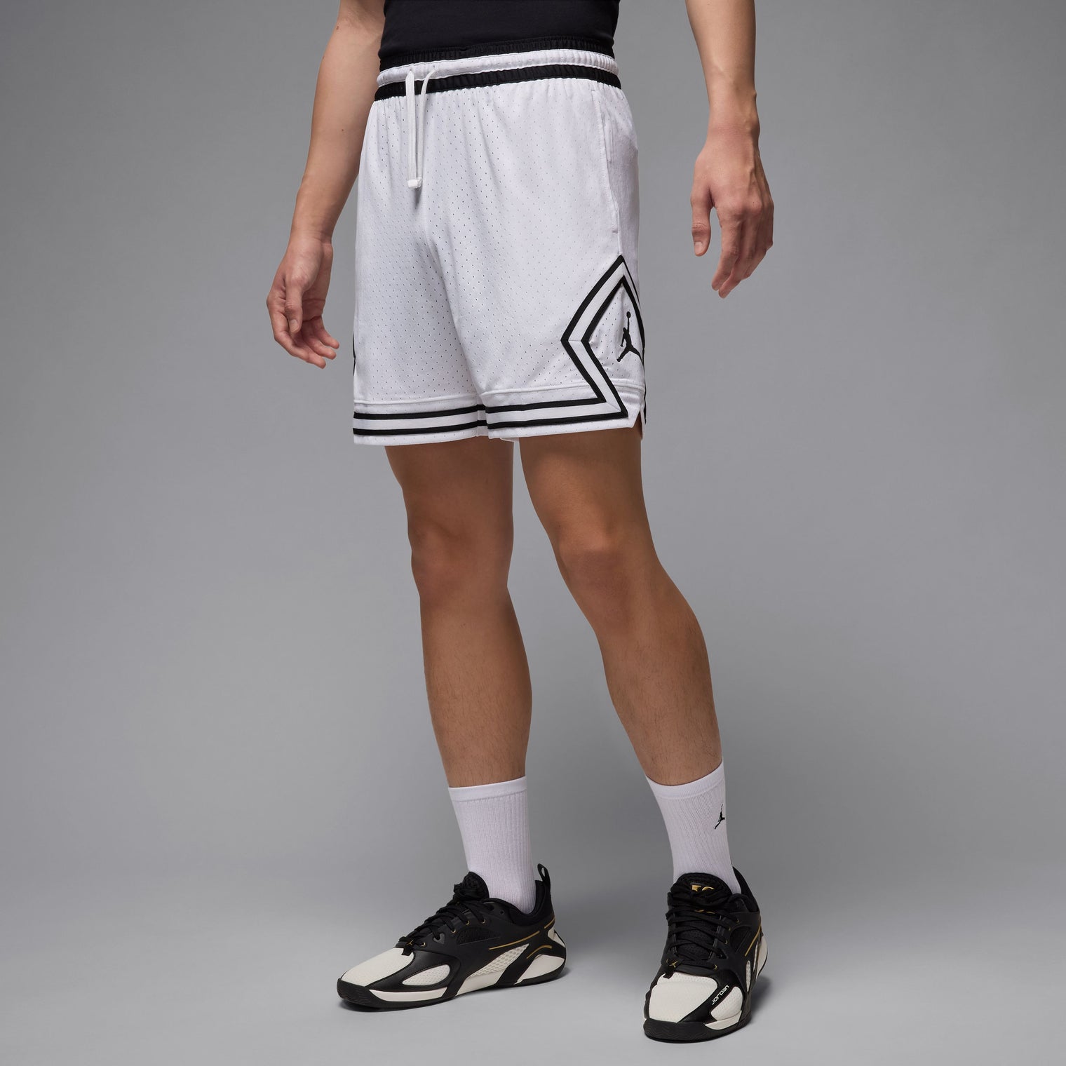 Jordan Sport Men's Dri-FIT Mesh Diamond Shorts