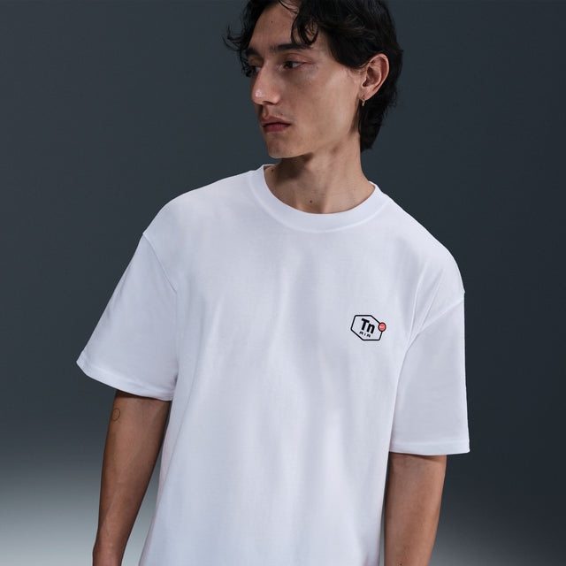 NIKE SPORTWEAR TEE M90 OC FESTIVAL HBR