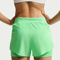 Nike Swift Shorts de correr Dri-FIT de tiro medio 2 en 1 para mujer