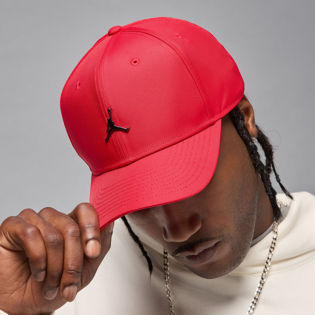B C D E F Jordan Rise Gorra con estructura con Jumpman metálico