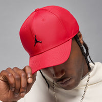 B C D E F Jordan Rise Gorra con estructura con Jumpman metálico
