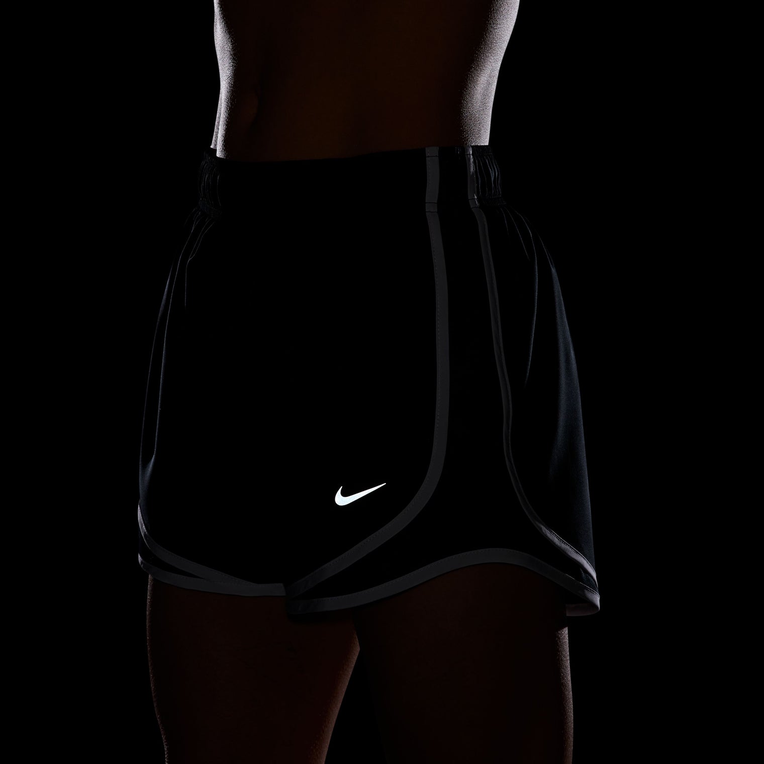 Nike Tempo Pantalones cortos de running Dri-FIT de talle medio con forro interior para mujer