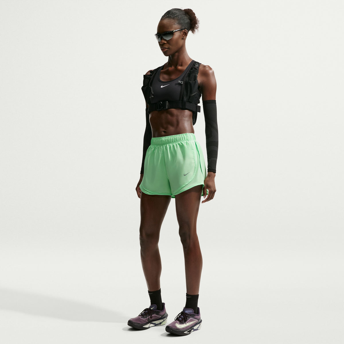 Nike Tempo Shorts de correr Dri-FIT de tiro medio con forro de ropa interior para mujer