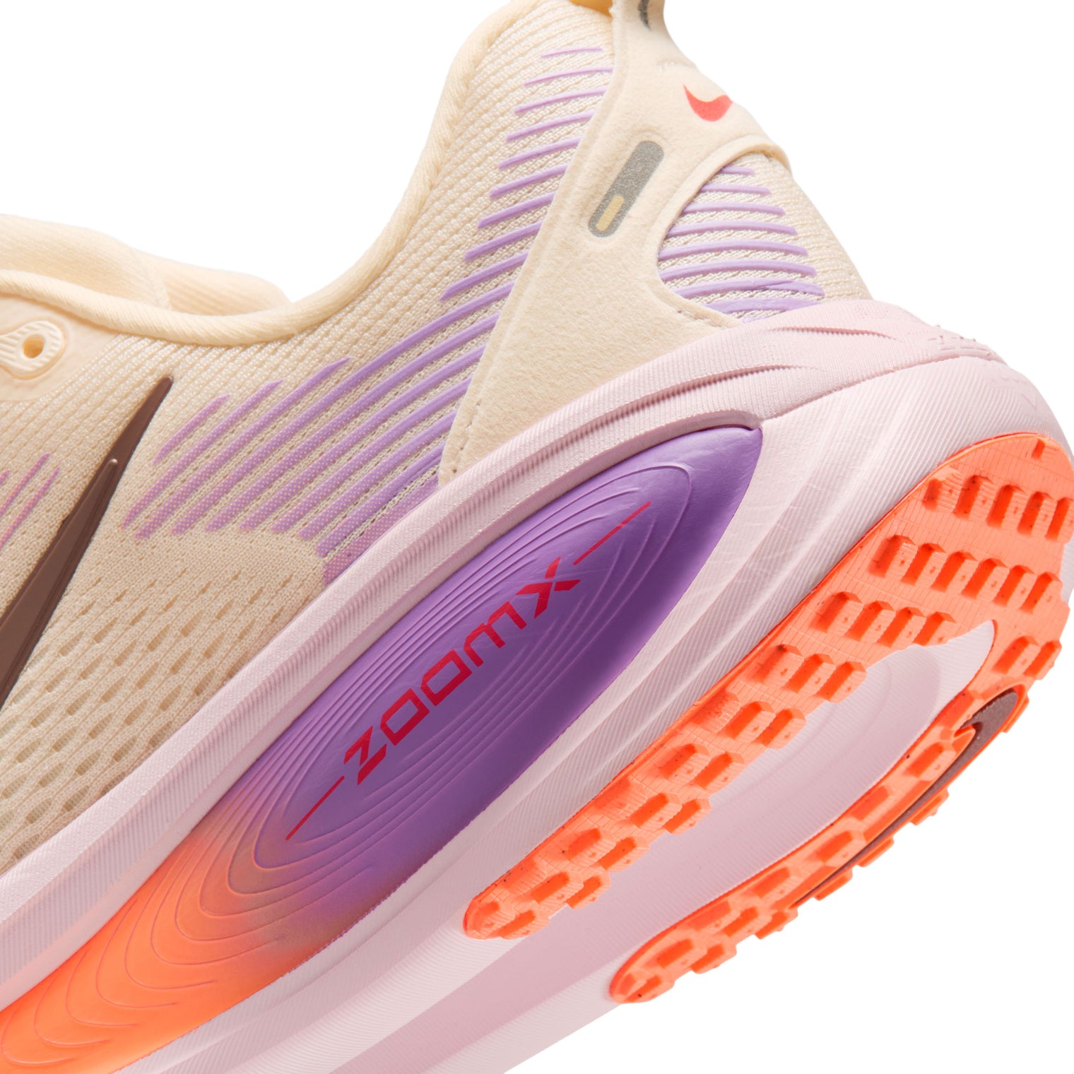 WOMEN NIKE VOMERO 18
