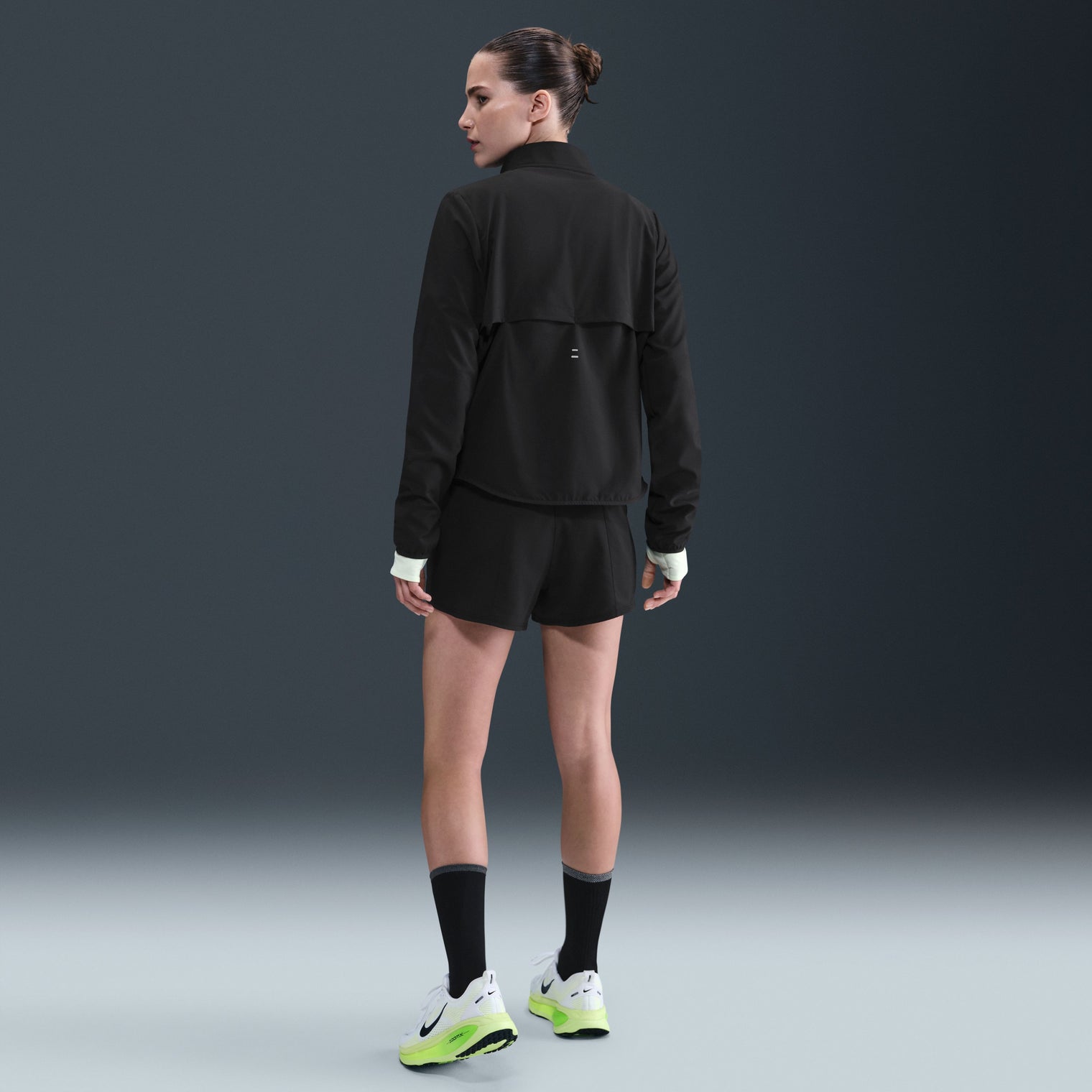 Nike One Swoosh RUNNING WOMEN UPPER THIGH LENGTH