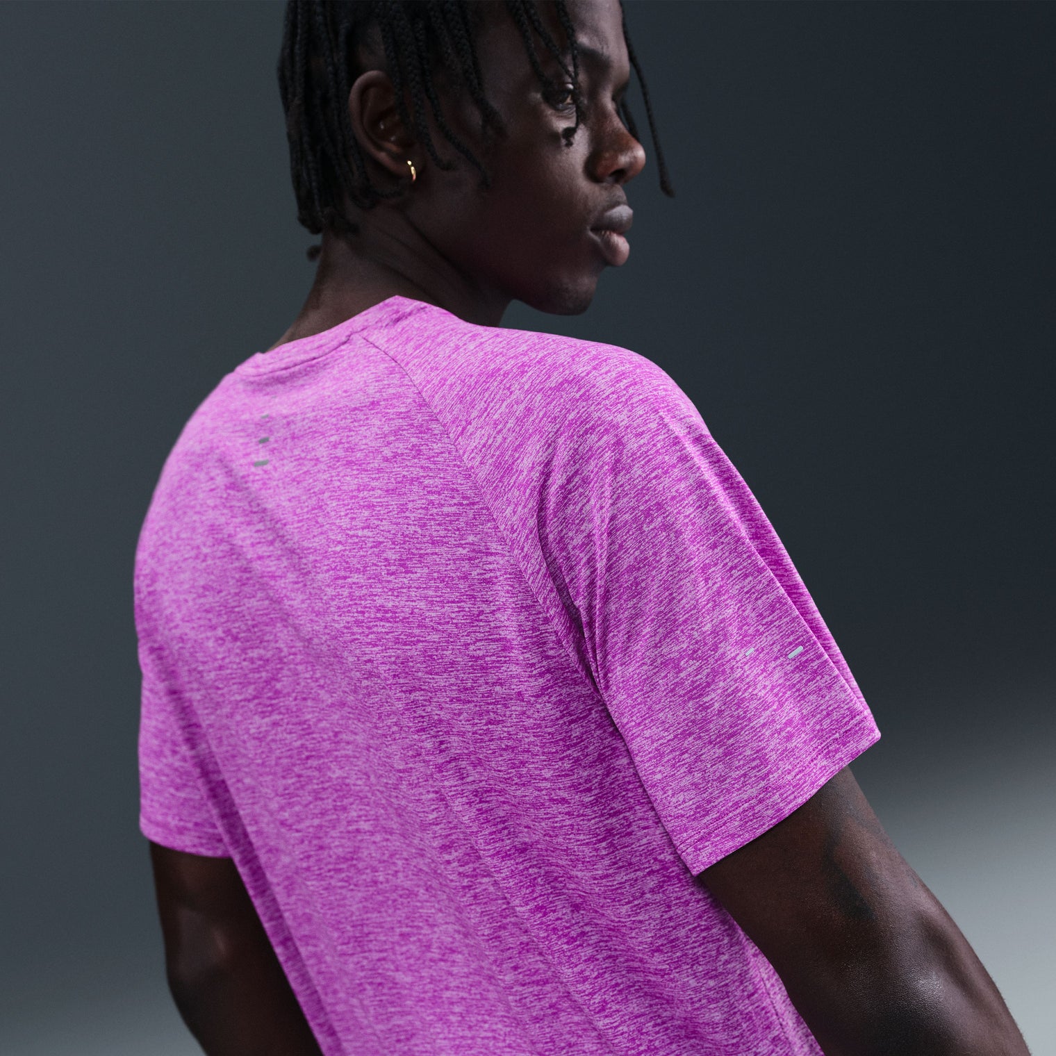 M NK DFADV STRIDE SS TOP