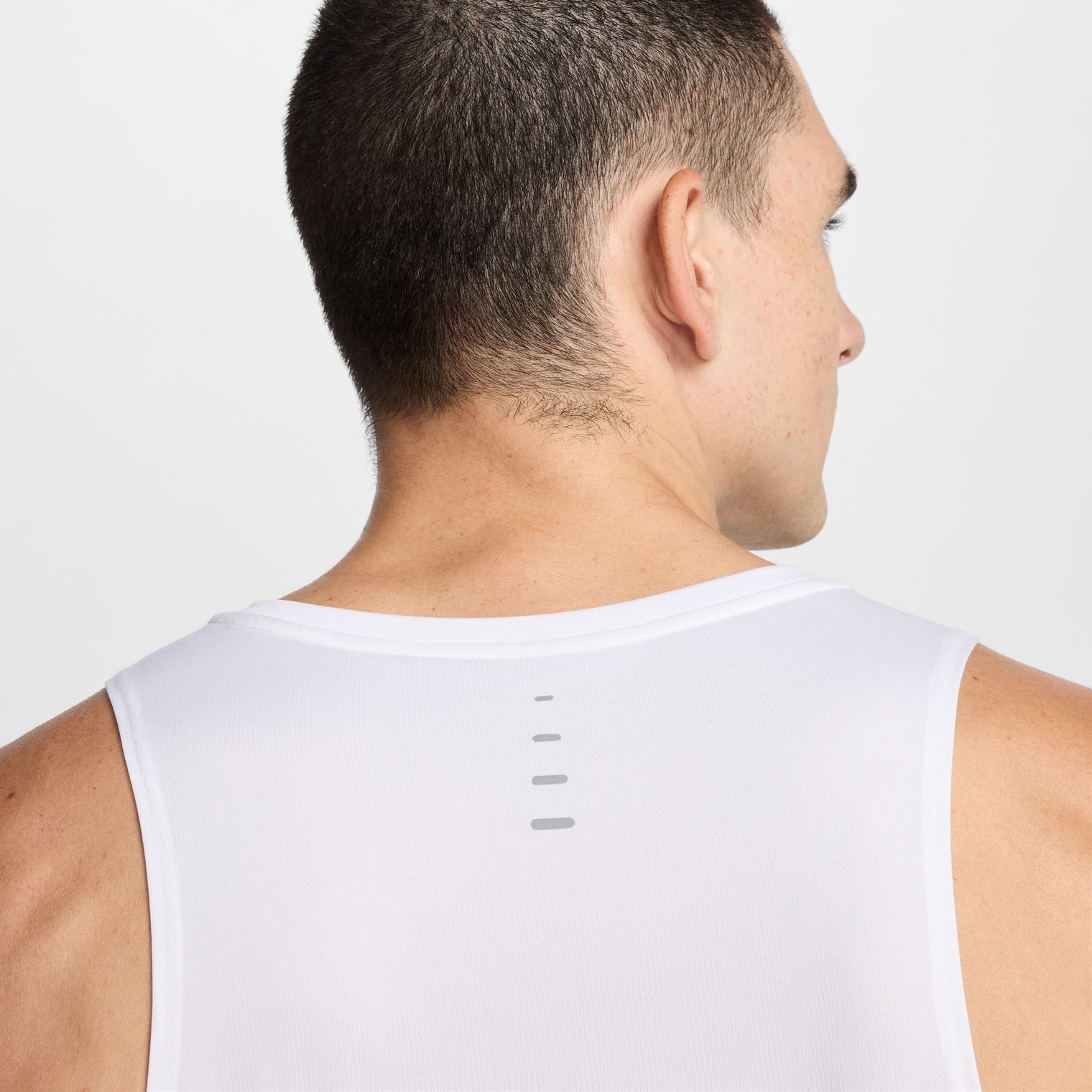 Nike Stride Camiseta de tirantes para correr hombre