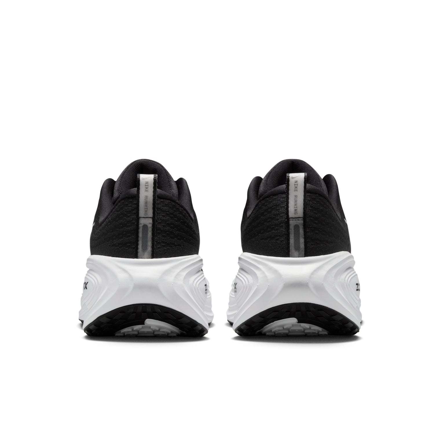 Nike Vomero Plus Tenis de correr en pavimento para mujer
