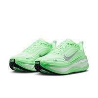 Nike Vomero Plus Tenis de correr en pavimento para mujer