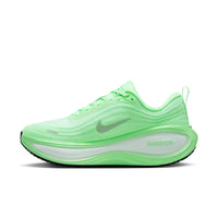 Nike Vomero Plus Tenis de correr en pavimento para mujer